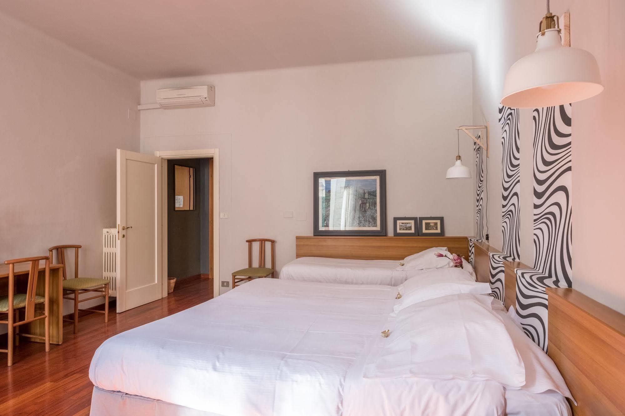 Colomba Hotel 3*
