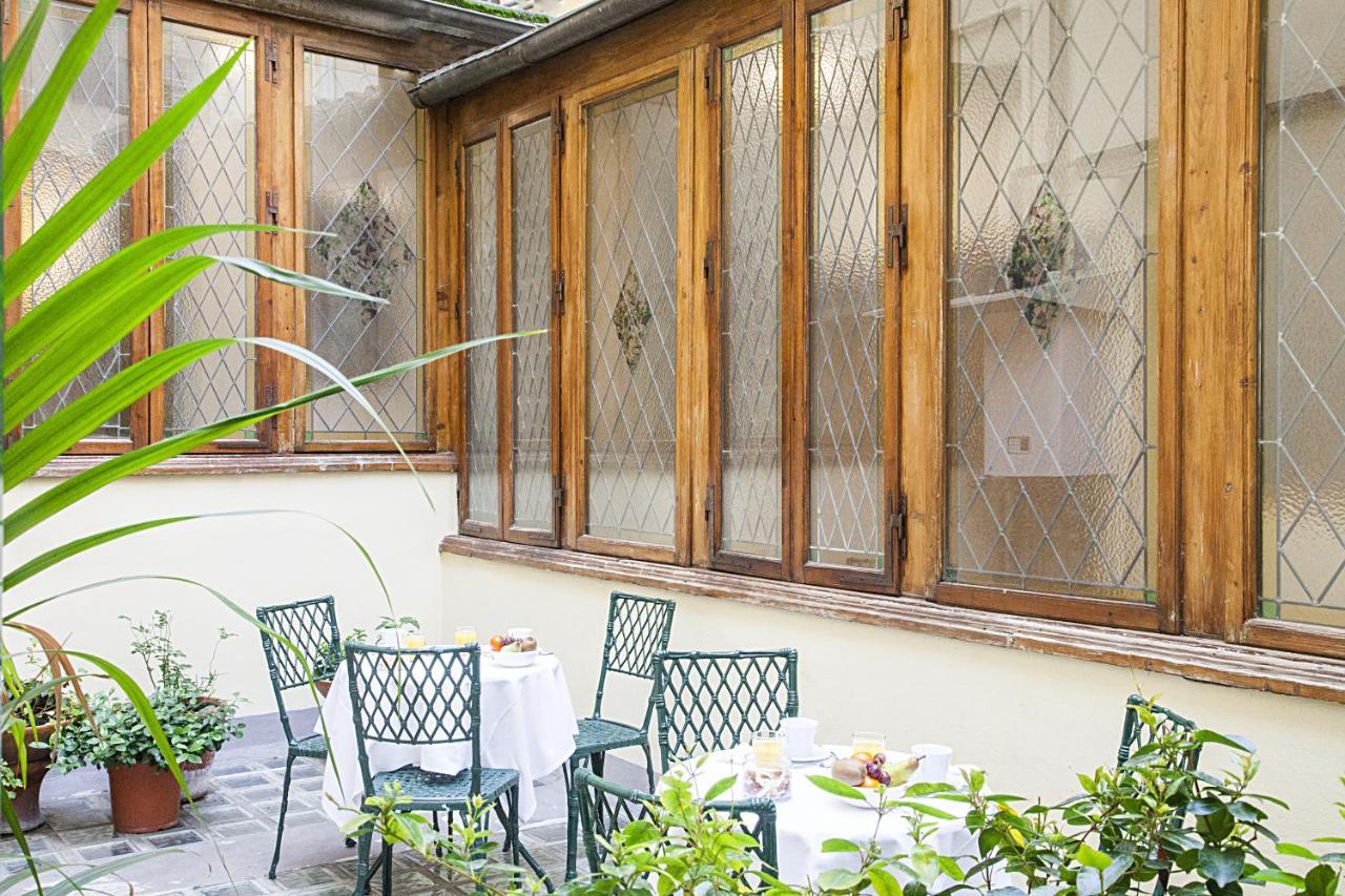 Hotel Accademia 3*