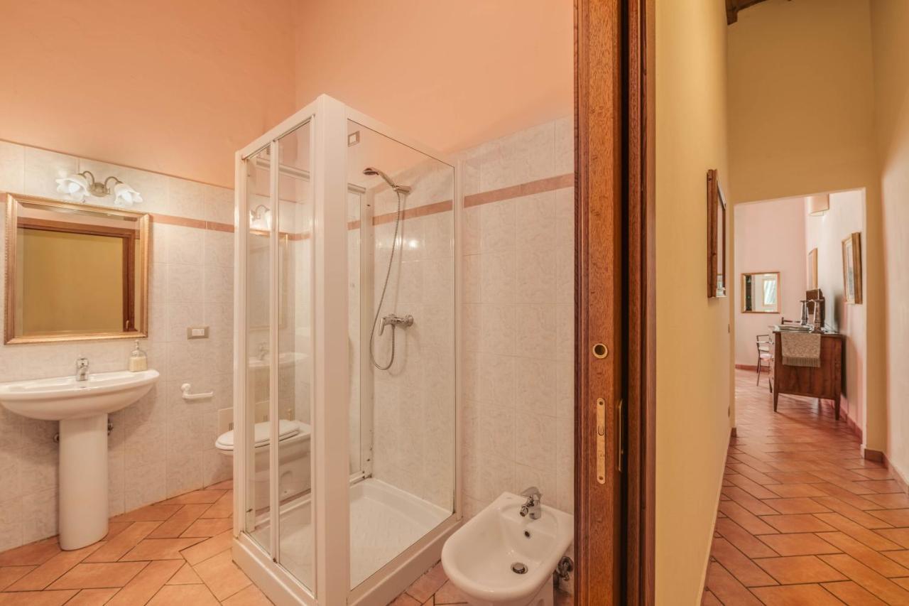 Dante States Apartment Florenz