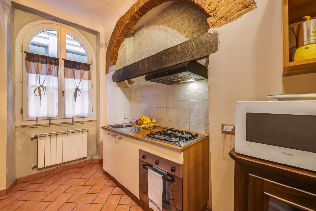 Dante States Apartment Florenz
