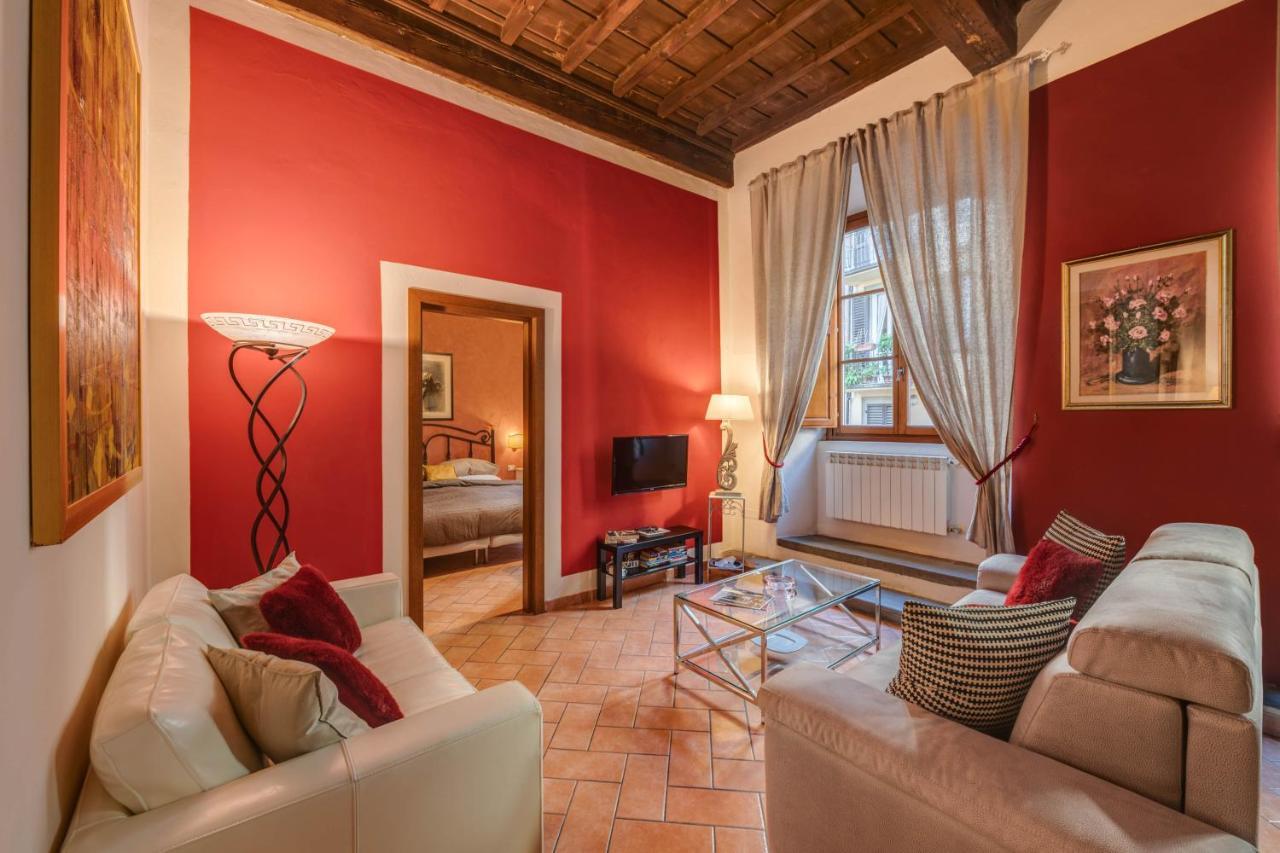 Dante States Apartment Florenz