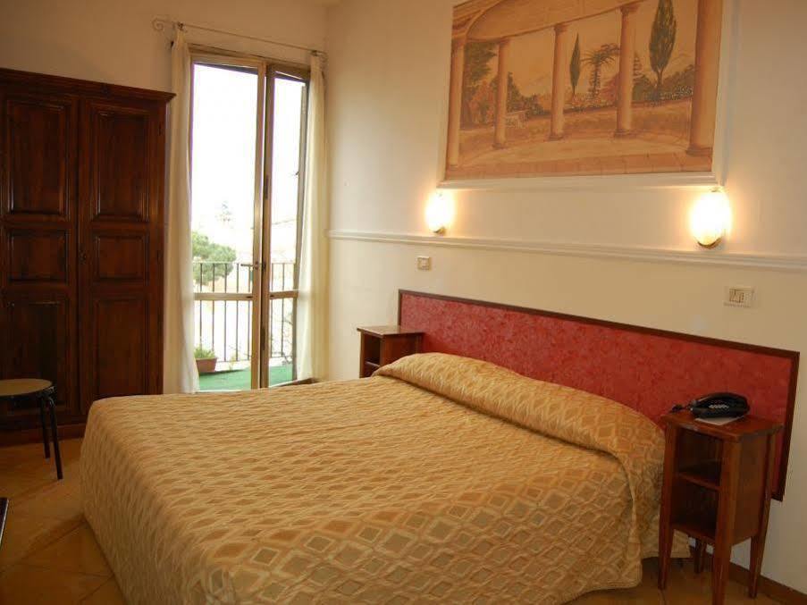 Ascot Hotel Florença