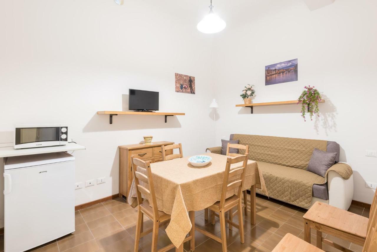 Le Grazie In Superb Location Appartement *