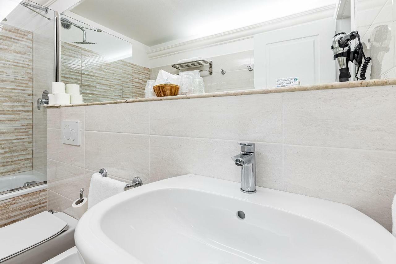 Residenza Alessandra Couette-café 2*