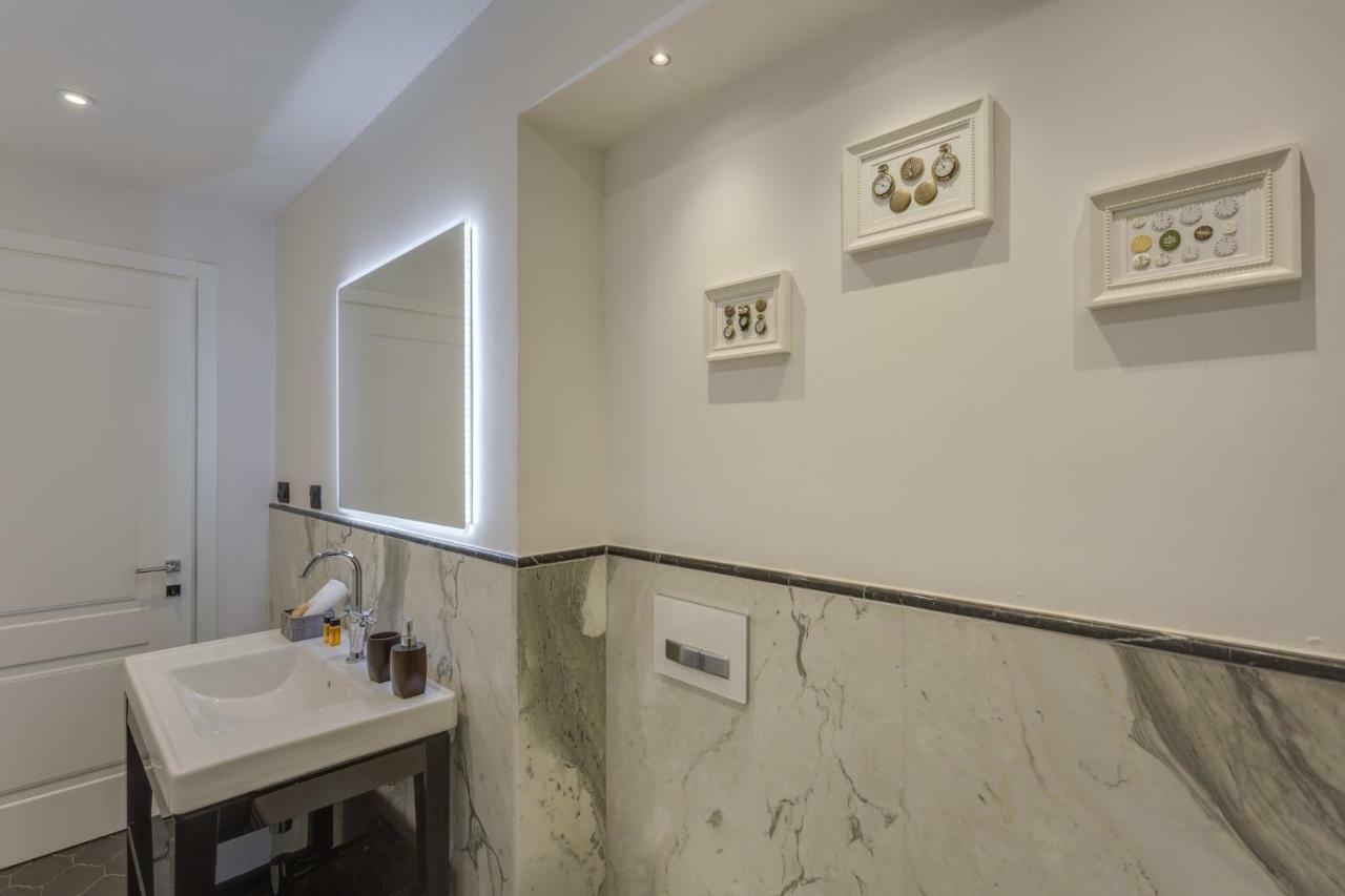 Cherubini Palace Thematic Apartment Florence