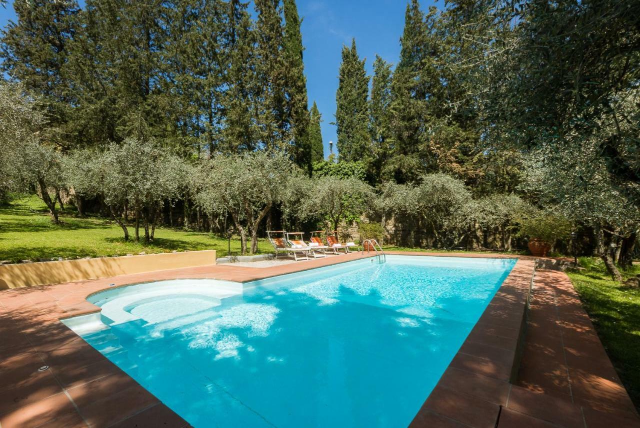 In Private Estate,shared Pool,parking,3km To Ponte Vecchio Florence
