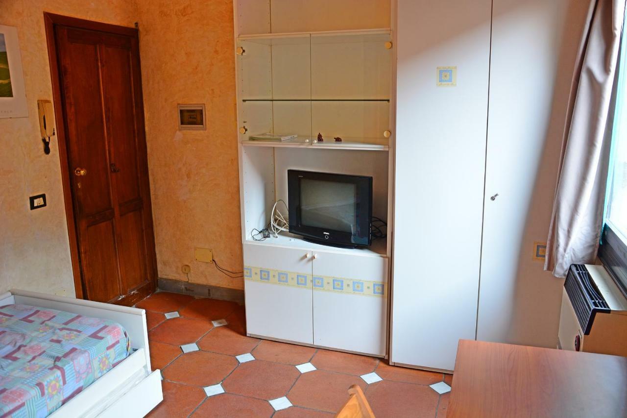 Alessandro's Small * Florença