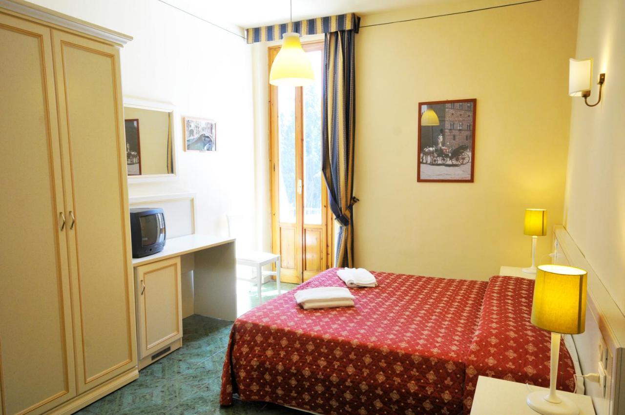 Hotel Marine 3*