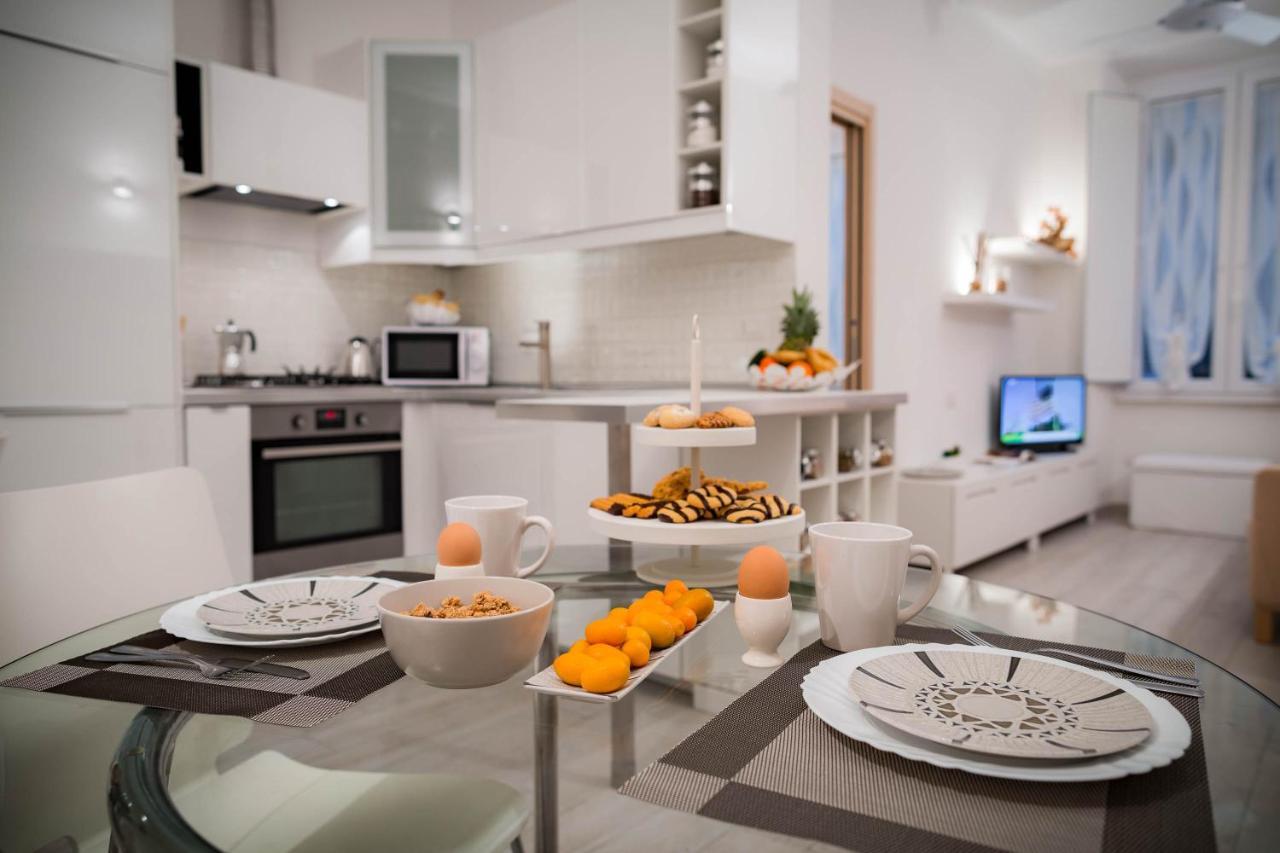 Apartment Novella White *