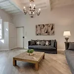 Lambert Apartment