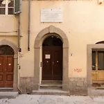 Lambert Apartment