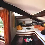 Green Nest Apartments