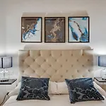 Palazzo Pitti Apartment With Terrace
