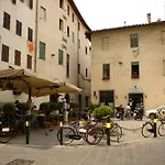 Date in Ponte Vecchio