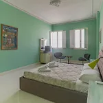 Spacious Three Bedroom Apartment On The Arno