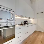 Margot Apartment By Mamo Florence