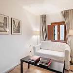 Palazzo Pitti & Boboli Comfortable Apartment