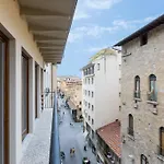 Ponte Vecchio Luxury Flat
