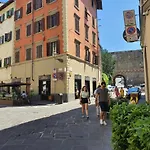 Niccolò Terrace