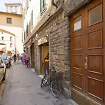 Apartments Florence - Ponte Vecchio Balcony