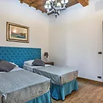 Pontevecchio Stylish Apartment In Florence