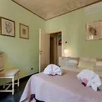 Sophia Apartment By Mamo Florence