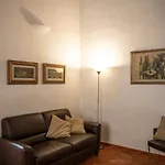 Lovely One Bedroom Apartment Nearby Ponte Vecchio
