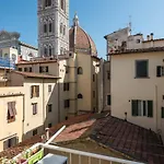 Charming 2Bed Apartment Overlooking Duomo - Hosted By Sweetstay