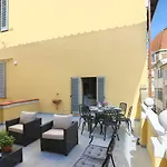 Design Apartment In The Heart Of Florence - Hosted By Sweetstay