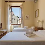 Charming 2Bed Apartment Overlooking Duomo - Hosted By Sweetstay