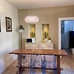 Luxury Apartment In City Center