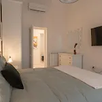 Gallery Art Apartment In San Frediano