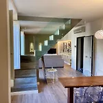 Luxury Apartment In City Center