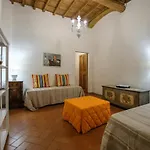 Roomy And Elegant Apartment By Piazza Pitti