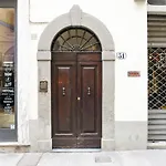 Roomy And Elegant Apartment By Piazza Pitti