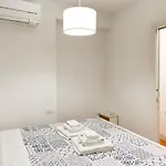 Graceful Apartment In The Heart Of Florence