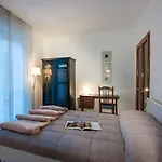 La Galerie Luxury Apartment By Mamo Florence