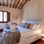 Mamo Florence - Woodie Apartment