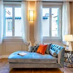 Genteel Home Via Della Spada