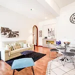 Guesthost - Elegant Suite Ponte Vecchio