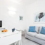 Viuzzo 7 - Florence White Apartment