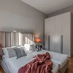 Apartments Florence - Santo Stefano\'S Mirror