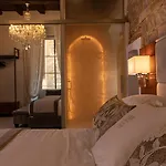 Donati Luxury Tower Suites