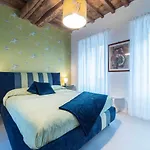 Apartment Casa Boboli By Interhome