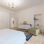 Bargello Cozy Apartment With Two Bedrooms