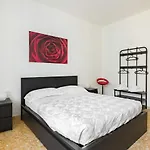 San Jacopino Roomy Flat With Balconies