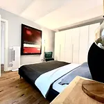 New Stylish 3-Room Apartment On Lungarno