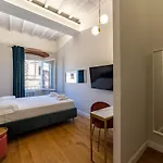 Leovinci Rooms