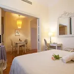 Serristori Palace Residence