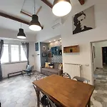 Veracini Apartment